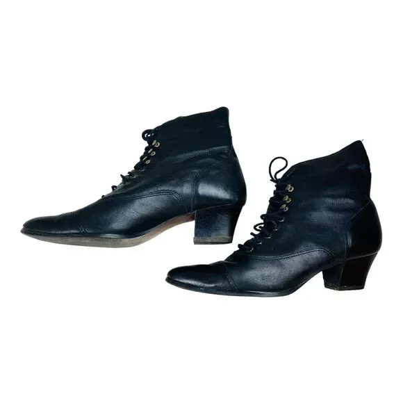 Elegant Black Leather Ankle Boots - Picture 3 of 8